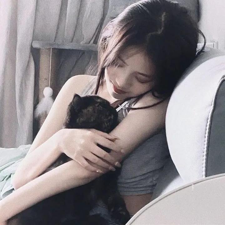 请和这样的我恋爱吧 在线观看